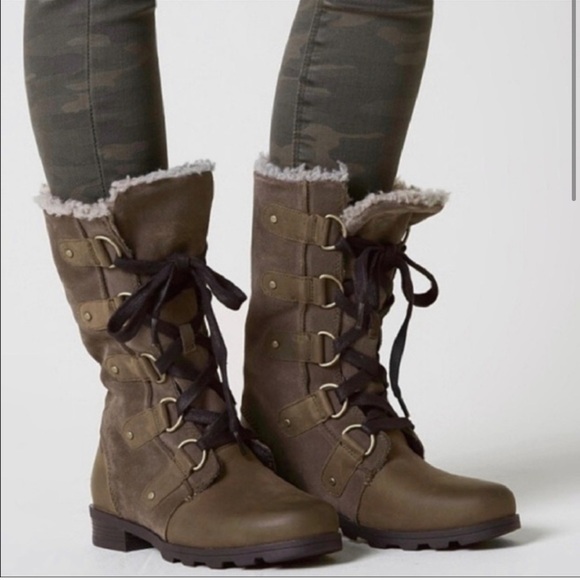 Sorel Shoes - Like NEW Sorel Emelie Lace Up Waterproof Winter Boots